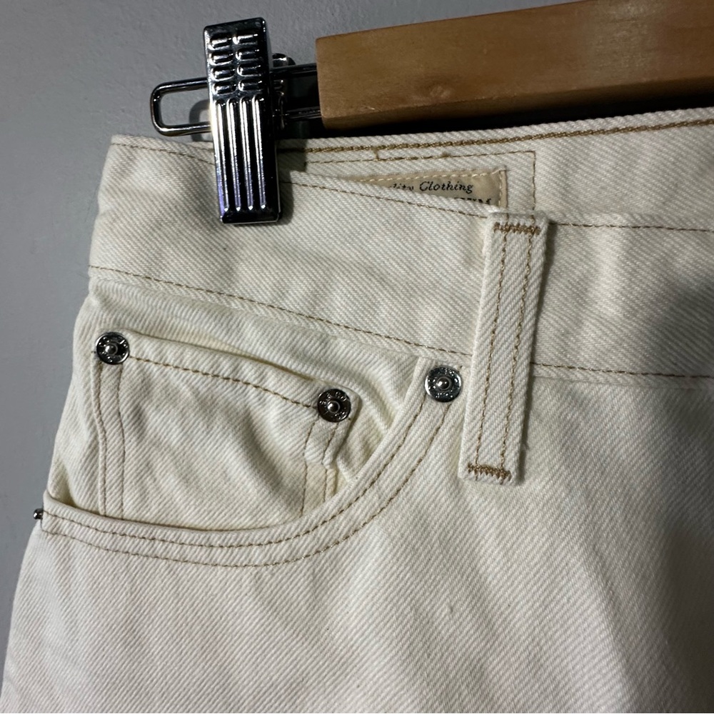🆕 LEVI’s High Baggy Denim/Jean Shorts NWT - Picture 5 of 10